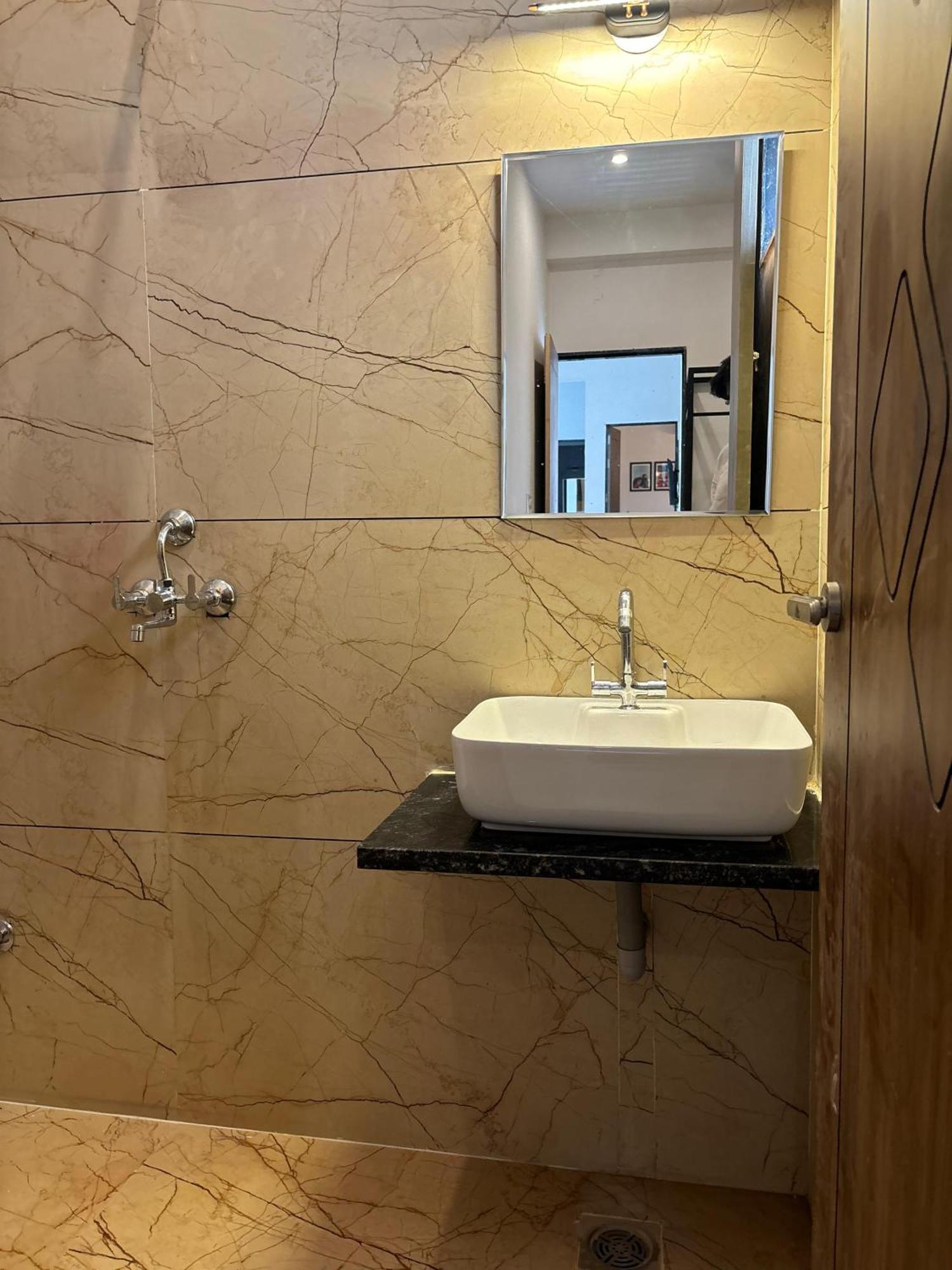 Apartamento Bingo Alwar Exterior foto